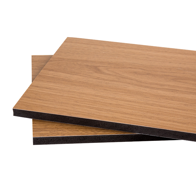 Co-Extruded WPC Composite Board: breite Anwendung von der High-End-Dekoration bis zum Outdoor-Engineering