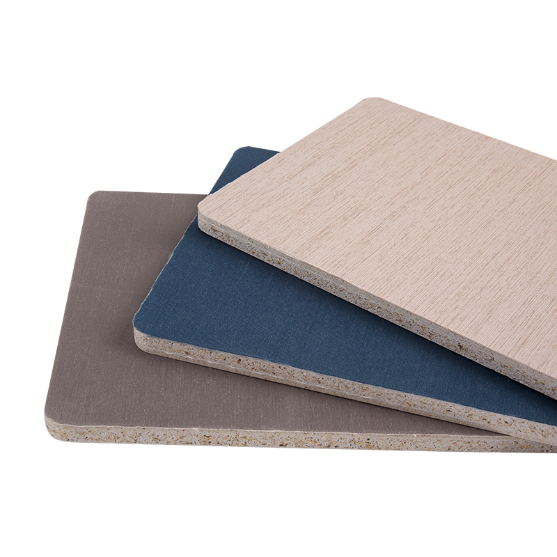 Vergleich von WPC-Verkleidungen mit herkömmlichen Holzverkleidungen: Haltbarkeit und Vorteile für die Umwelt